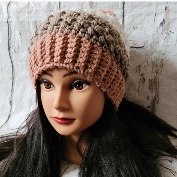 New texture crochet Beanie - Picture 4 of 7